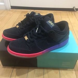 Nike SB Dunks BHM 2014 size Men’s 8